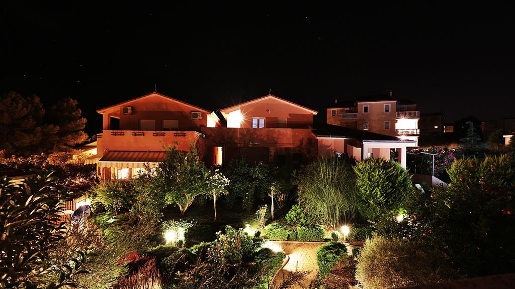 Apartments Meri Лижнян Экстерьер фото